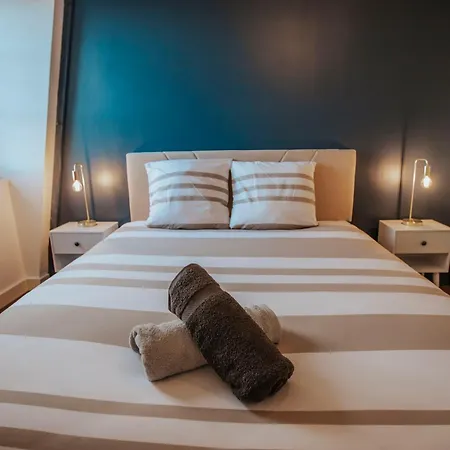 Grand En Centre Apartment *