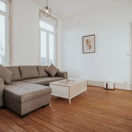 Grand En Centre Apartment *